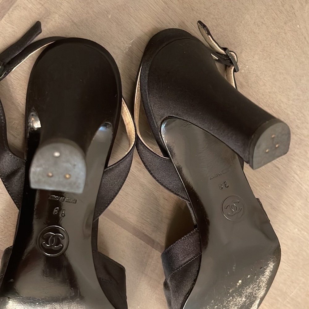 VINTAGE CHANEL Black Satin Slingbacks Heels Size 38 - Picture 11 of 15